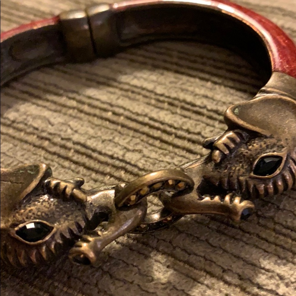 Chico’s elephants magnetic bracelet black eyes